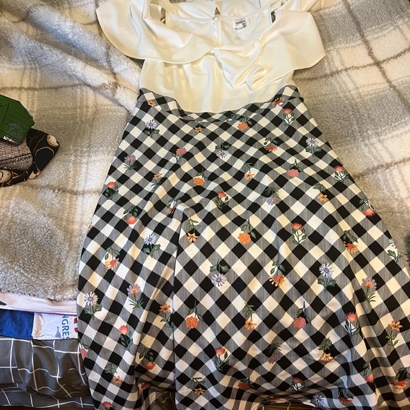 NWOT floral swing dress - Picture 8 of 8